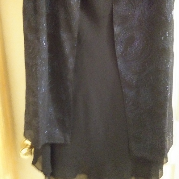 Dress - Picture 2 of 5